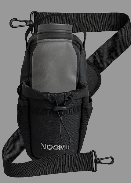 NooMii compact gym bag with bottle holder